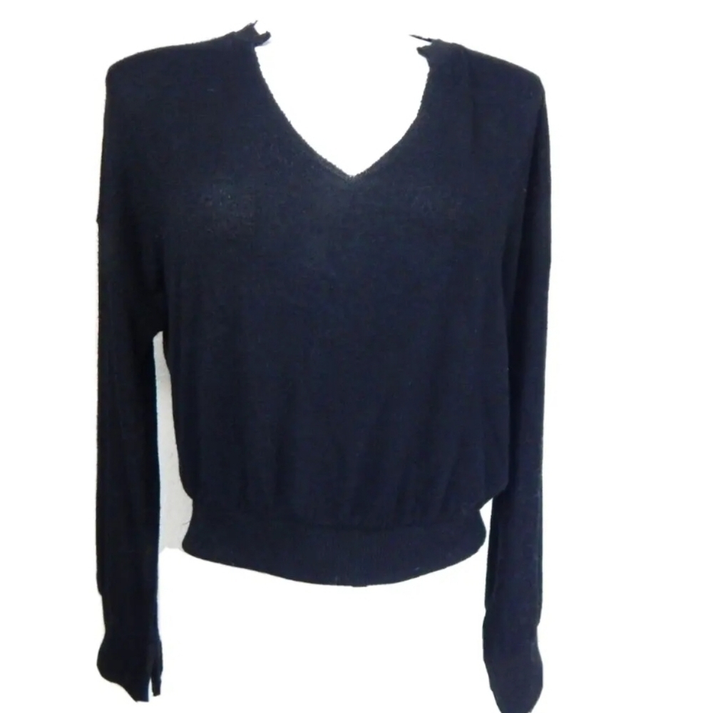 Z Supply V-Neck Split Sleeve Crop Knit Top